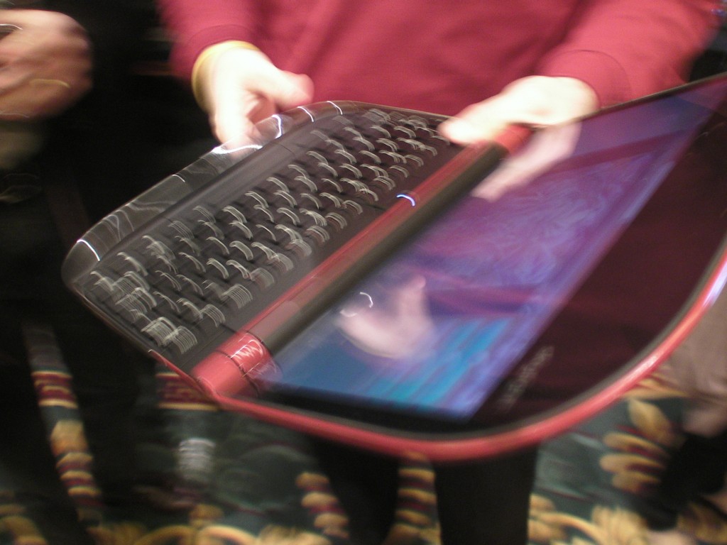 Lenovo Skylight Smartbook at CES Unveiled